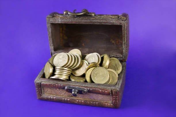 istock An old chest with money. 913027288