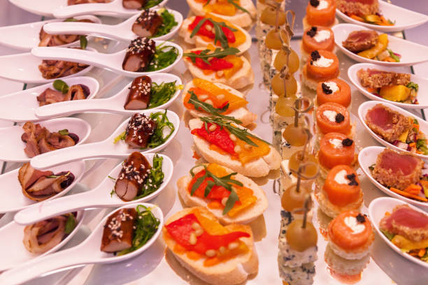 istock Delicious food catering. Cocktail Reception 913055464