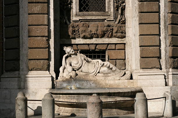 istock Dreaming on the fountain 91306237