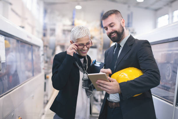 istock Quality inspectors at the factory 913087704