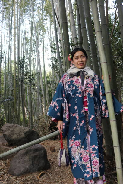 istock a wearing Kimono woman 913114014