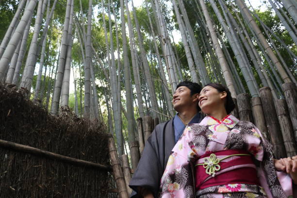 istock Kimono wedding photo 913114026