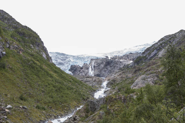 istock Buerbreen Glacier - Norwegian Landscape 913114456