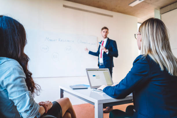 istock All the information they need for a productive collaboration 913114592