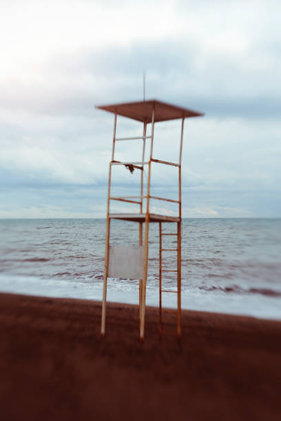 istock Lifeguard tower at Antalya beach 913150884