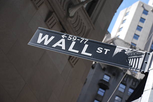 istock Wall Street Sign 91318516