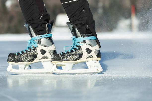 istock Breaking skater on frozen lake 913190002
