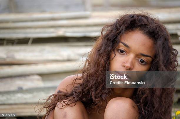 Lost Stockfoto und mehr Bilder von Brasilien - Brasilien, Eine Frau allein, Braunes Haar