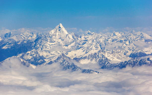 istock Qinghai - Tibet Plateau-overlook Siguniang Mountains 913197068