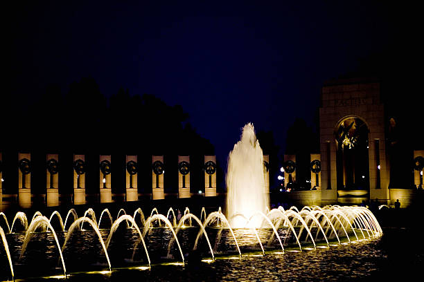 istock World War II Memorial At Night 91320025
