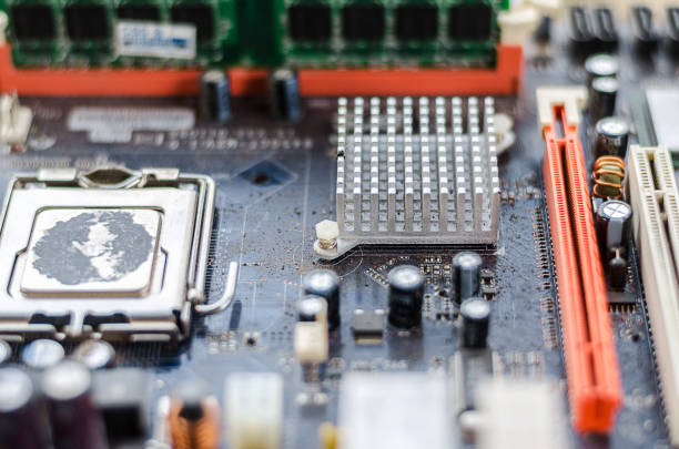istock dirty motherboard for the whole frame 913207542