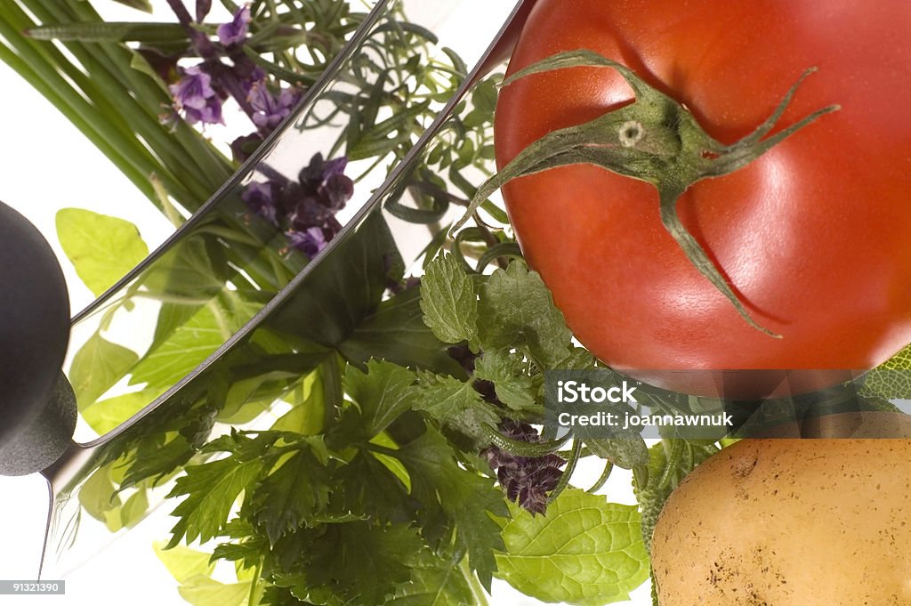 Cięcia świeżych ziół i warzyw - Zbiór zdjęć royalty-free (Bazylia)