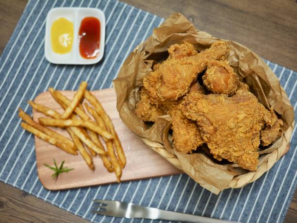 istock American food Fried chicken 913223582