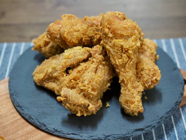 istock American food Fried chicken 913223588