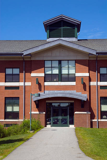 istock Entrance to a Modern Brick Building 91322554