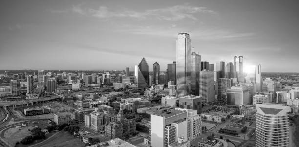 istock Dallas, Texas cityscape with blue sky at sunset 913244414