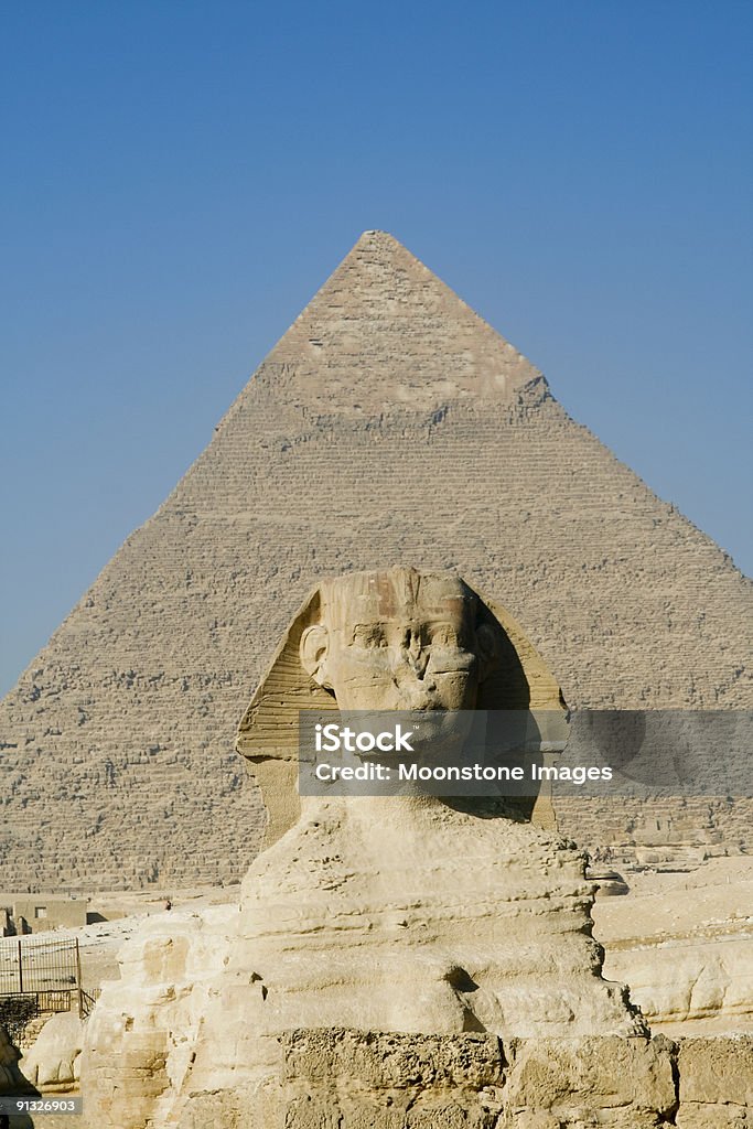La Esfinge y las Pirámides de kefrén - Foto de stock de Aire libre libre de derechos