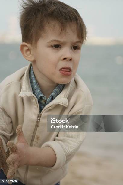Foto de A Criança e mais fotos de stock de Areia - Areia, Comportamento, Criança