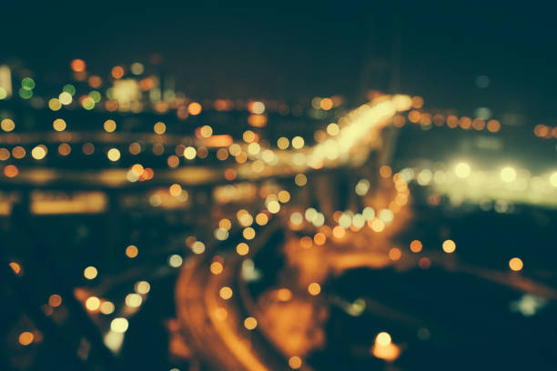 istock Defocused urban abstract texture bokeh city 913292706