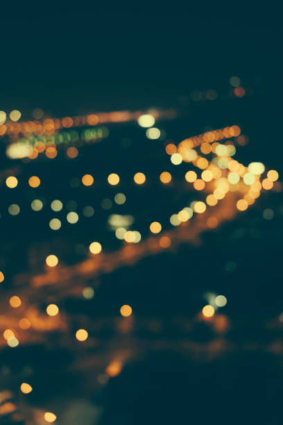 istock Defocused urban abstract texture bokeh city 913298548