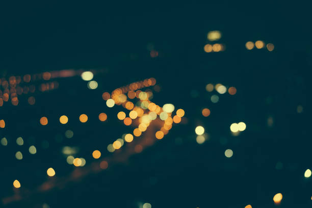 istock Defocused urban abstract texture bokeh city 913299732