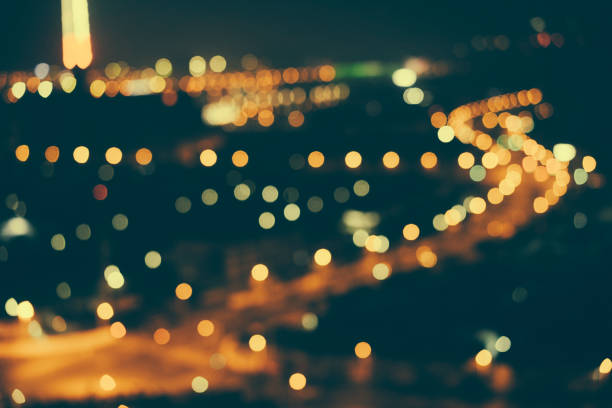 istock Defocused urban abstract texture bokeh city 913300442