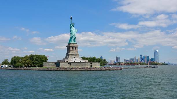 istock Statue of Liberty 913316590