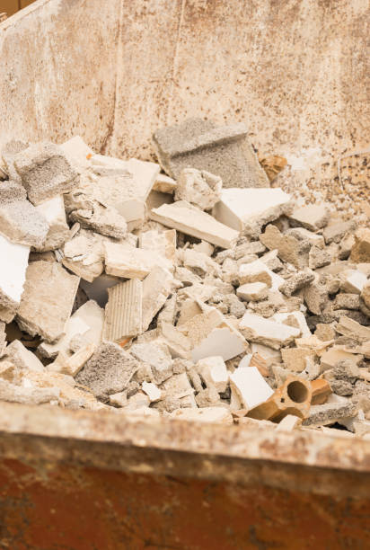 istock Close-up of container with building rubble 913328002