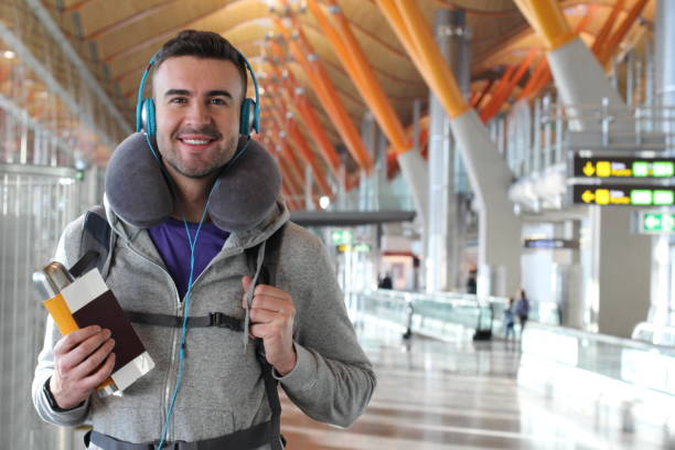 istock Happy male about to fly overseas 913366644