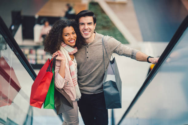istock Mixed race couple on shopping 913381252