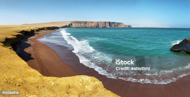 Red Sand Beach Of Paracas National Reserve In Peru Stock Photo - Download Image Now - Accidents and Disasters, Bay of Water, Beach