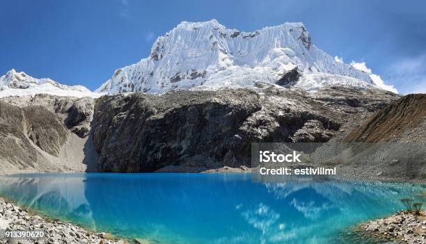 Laguna 69 Parque Nacional Huascarán Huaraz Perú Foto de stock y más banco de imágenes de Perú