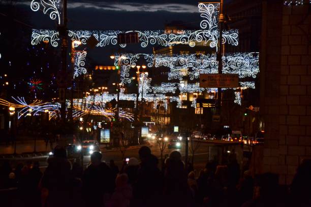 istock Illumination of the evening city 913395214