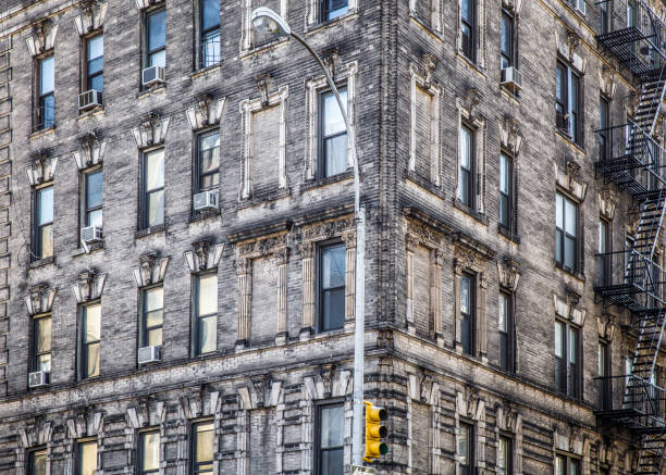 istock NYC Aparmtent Building 913395792