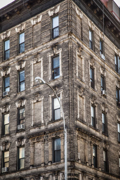 istock NYC Aparmtent Building 913395808