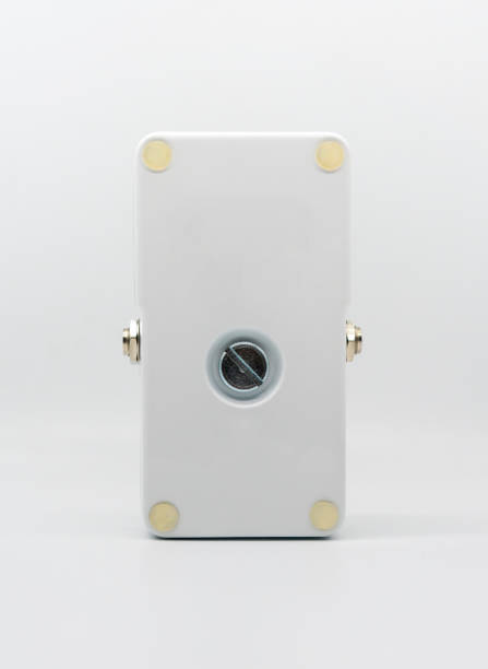 흰색 기타 페달 효과, strompbox, 흰색 배경에 고립 - guitar photographic effects guitar pedal amplifier 뉴스 사진 이미지
