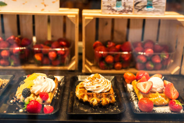 istock Waffle in a candy store in Bruges, Belgium 913415574