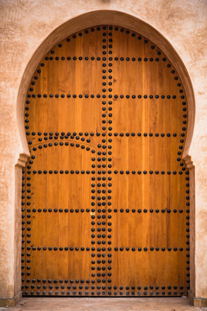 istock Hand crafted entrance door in Morocco 913426442