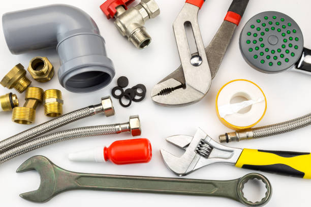 istock plumbing tools and equipment on white. top view 913431822
