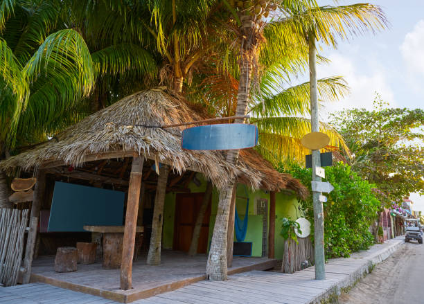 istock Holbox tropical Island in Quintana Roo Mexico 913442334