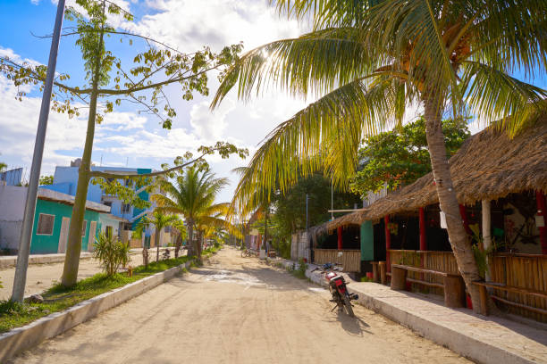 istock Holbox tropical Island in Quintana Roo Mexico 913442902