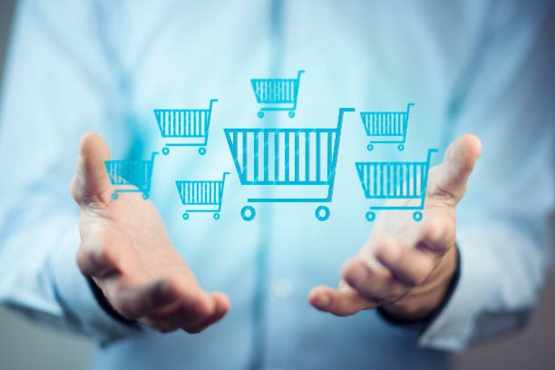 istock man hand shopping basket 913469824