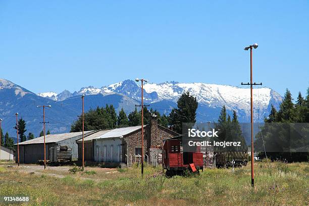 Vecchia Via Estacion - Fotografie stock e altre immagini di Bariloche - Bariloche, Treno, Abbandonato