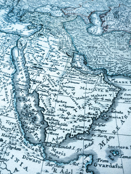 istock Old map of the Arabian Peninsula 913524706