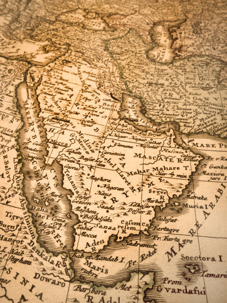 istock Old map of the Arabian Peninsula 913524768