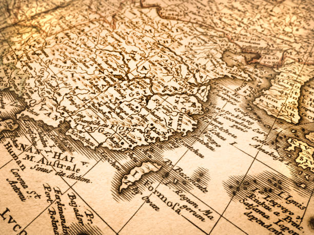 istock Old map of China and Taiwan 913528472