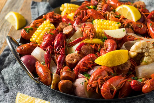istock Homemade Southern Crawfish Boil 913545594