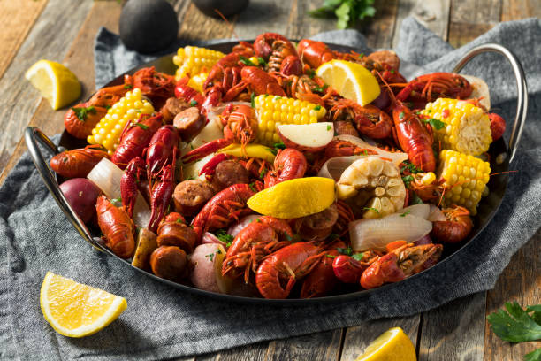istock Homemade Southern Crawfish Boil 913545650