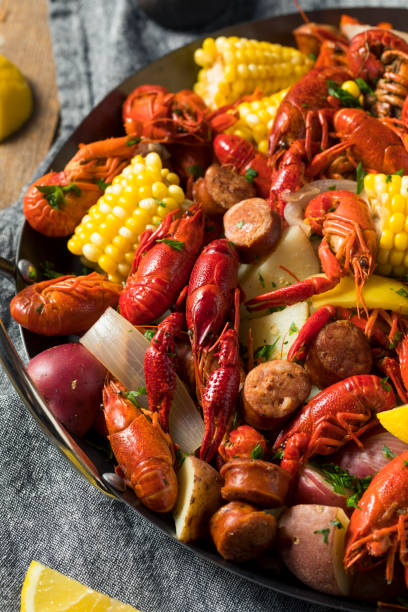 istock Homemade Southern Crawfish Boil 913546124
