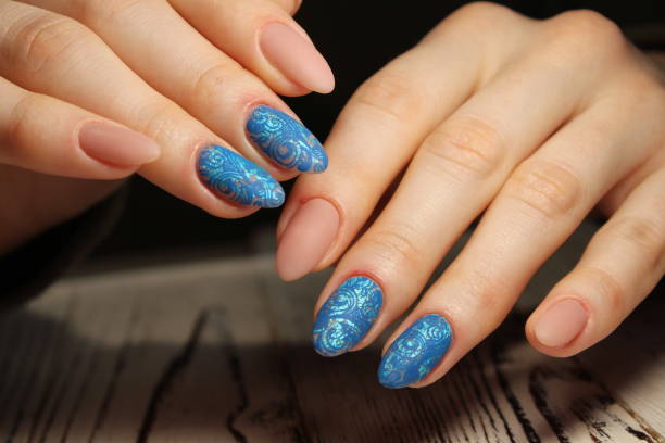 istock stylish design of manicure 913563998